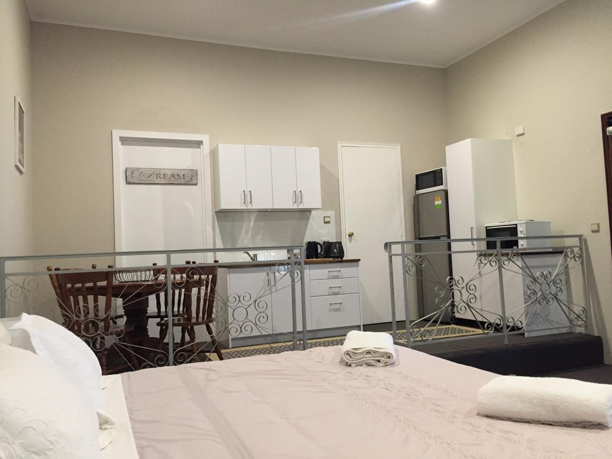 Fairway Manor Accommodation Northam Extérieur photo